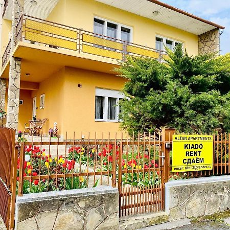 Altan Apartments Heviz Bagian luar foto