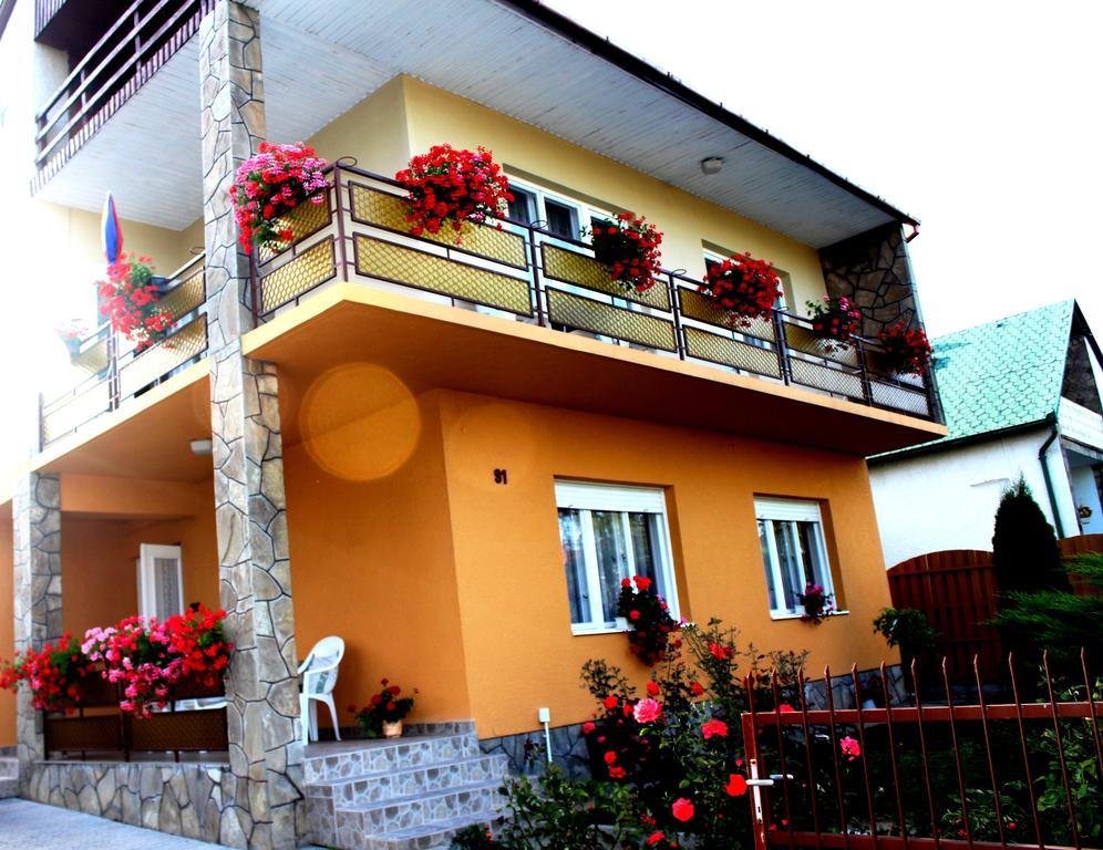 Altan Apartments Heviz Bagian luar foto