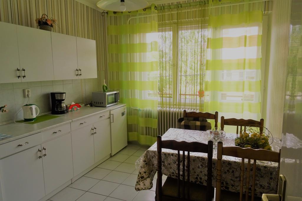 Altan Apartments Heviz Bagian luar foto