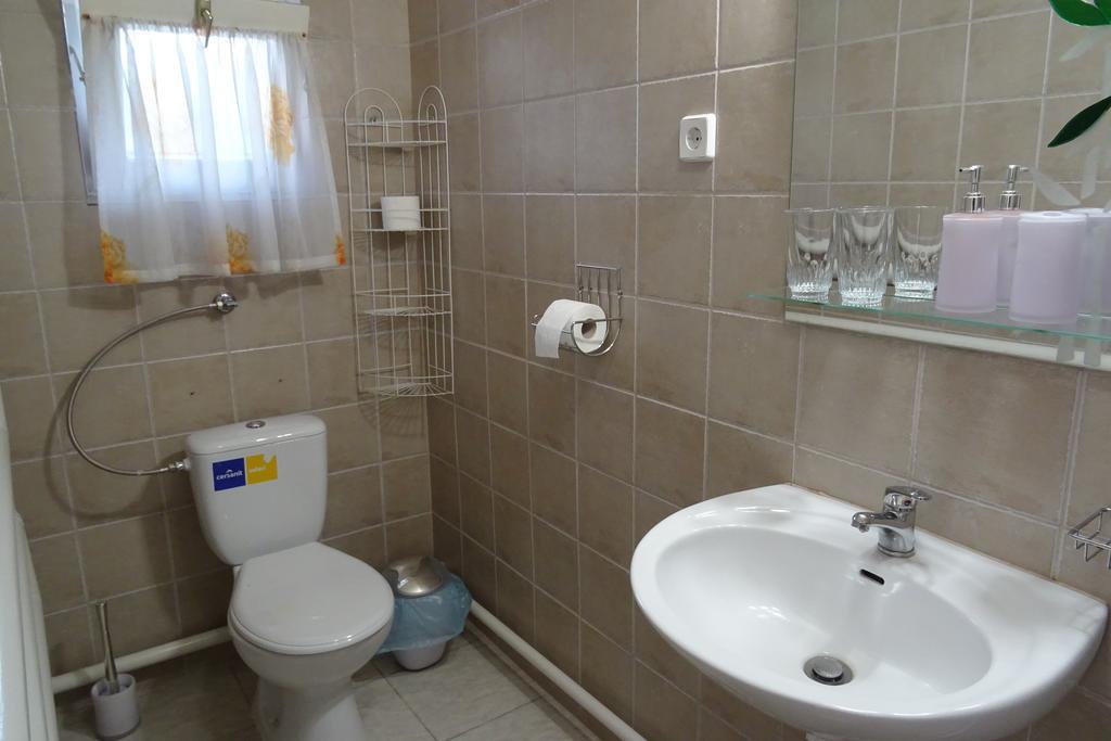 Altan Apartments Heviz Bagian luar foto