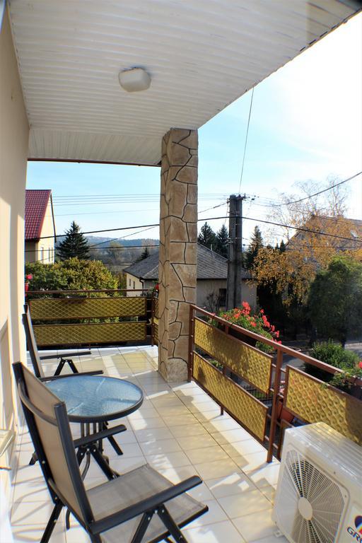 Altan Apartments Heviz Bagian luar foto