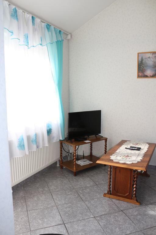 Altan Apartments Heviz Bagian luar foto